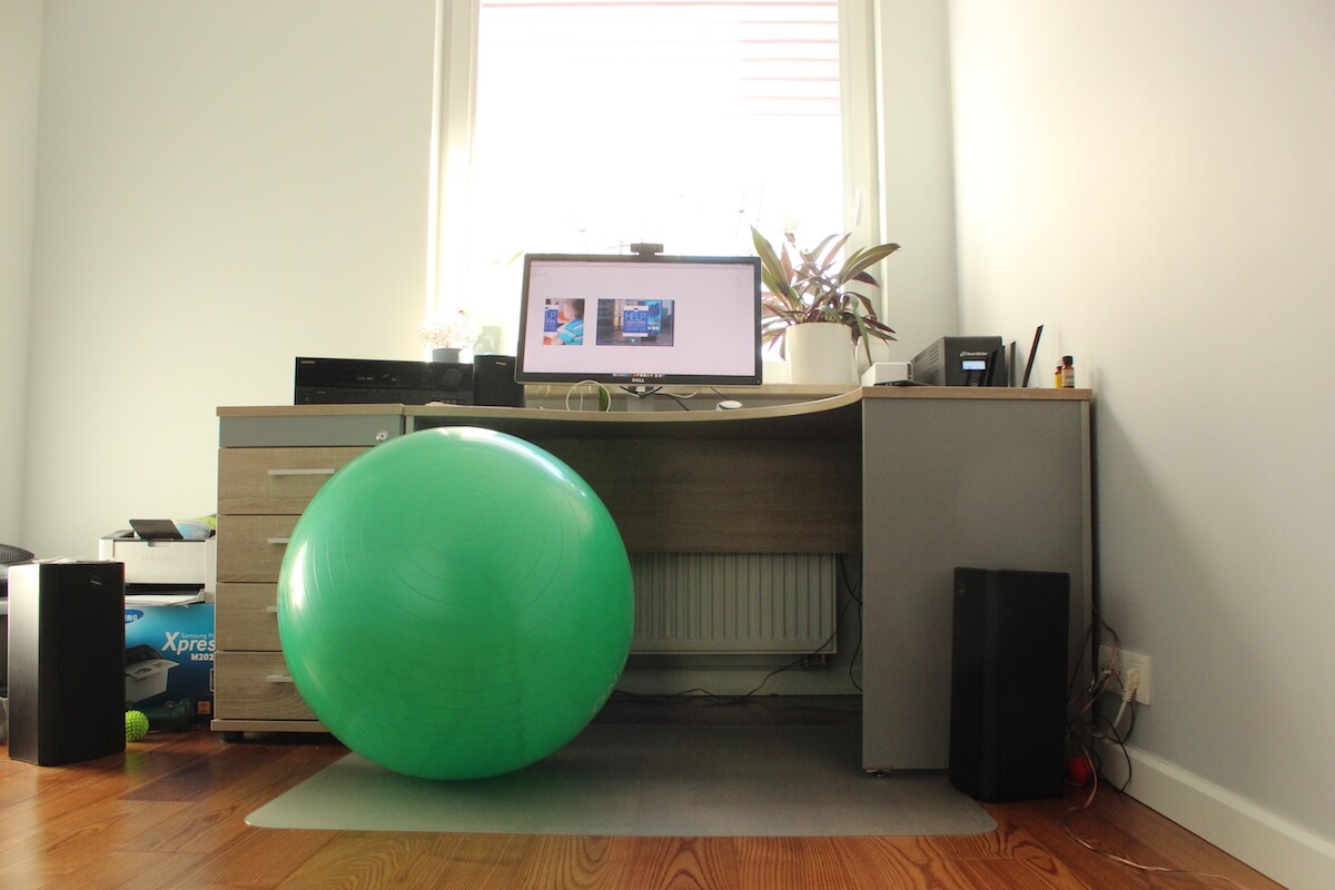 Essential web tools for remote teamwork article thumbnail